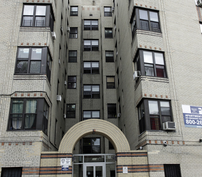 Tremont Towers in Bronx, NY - Building Photo - Building Photo