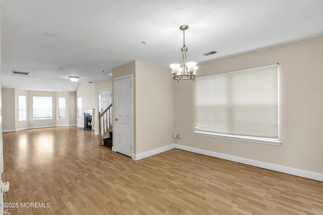 2106 Grassy Hollow Dr in Toms River, NJ - Building Photo - Building Photo