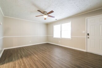 3805 Nebo Rd in Hiram, GA - Foto de edificio - Building Photo