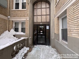 1626 Commonwealth Ave, Unit 12 in Boston, MA - Building Photo