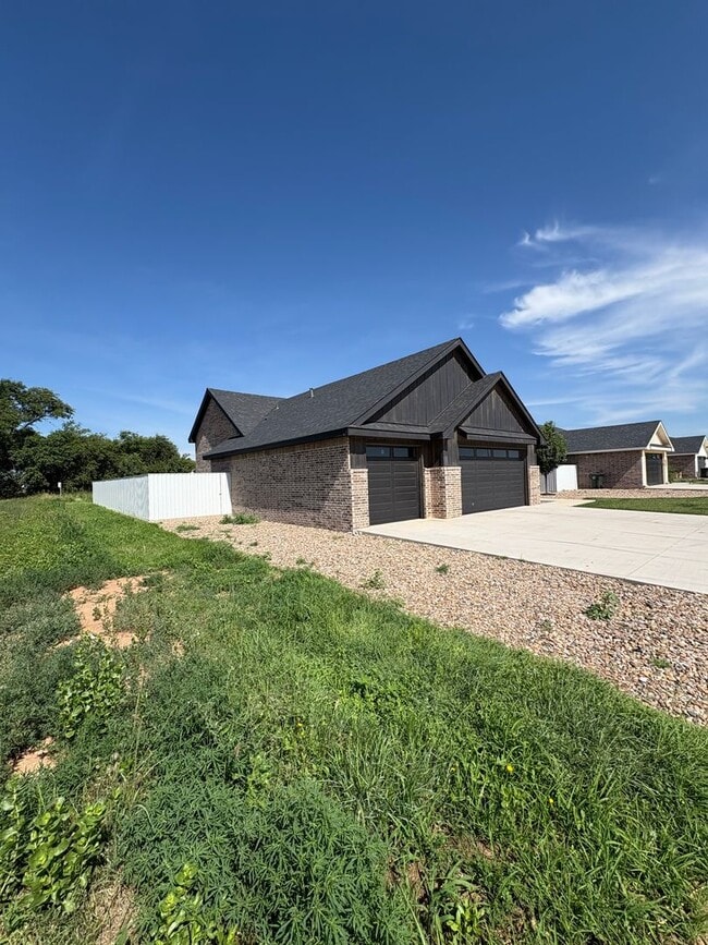 100 Abbey Rd in Clovis, NM - Building Photo - Building Photo