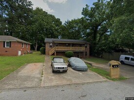 1532 Rosewood Cir SE in Marietta, GA - Building Photo