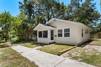 712 14th Ave S in St. Petersburg, FL - Building Photo - Building Photo