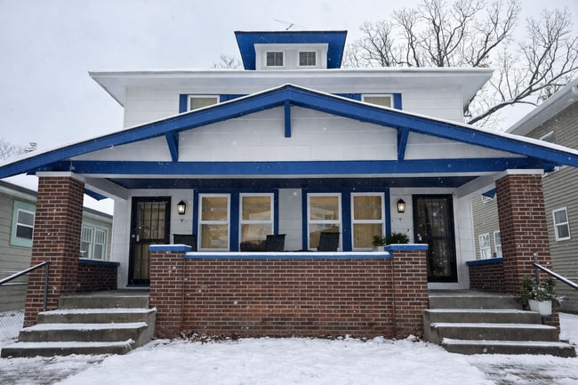 property at 1135 Lasalle St