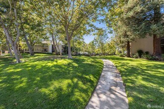 1910 Barrymore Common in Fremont, CA - Building Photo - Building Photo