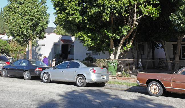 2881 Clarendon Ave in Huntington Park, CA - Building Photo - Building Photo