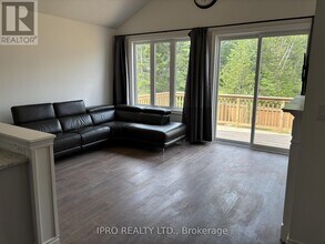 20 62nd St S in Wasaga Beach, ON - Building Photo - Building Photo