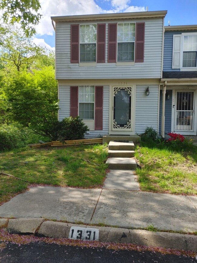 property at 1331 Acorn Ridge Ct