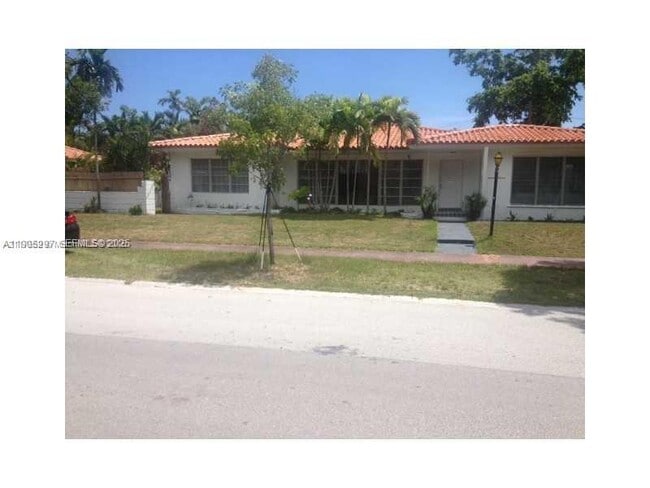property at 1100 N Shore Dr
