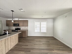 7443 43rd Way N in West Palm Beach, FL - Building Photo - Building Photo