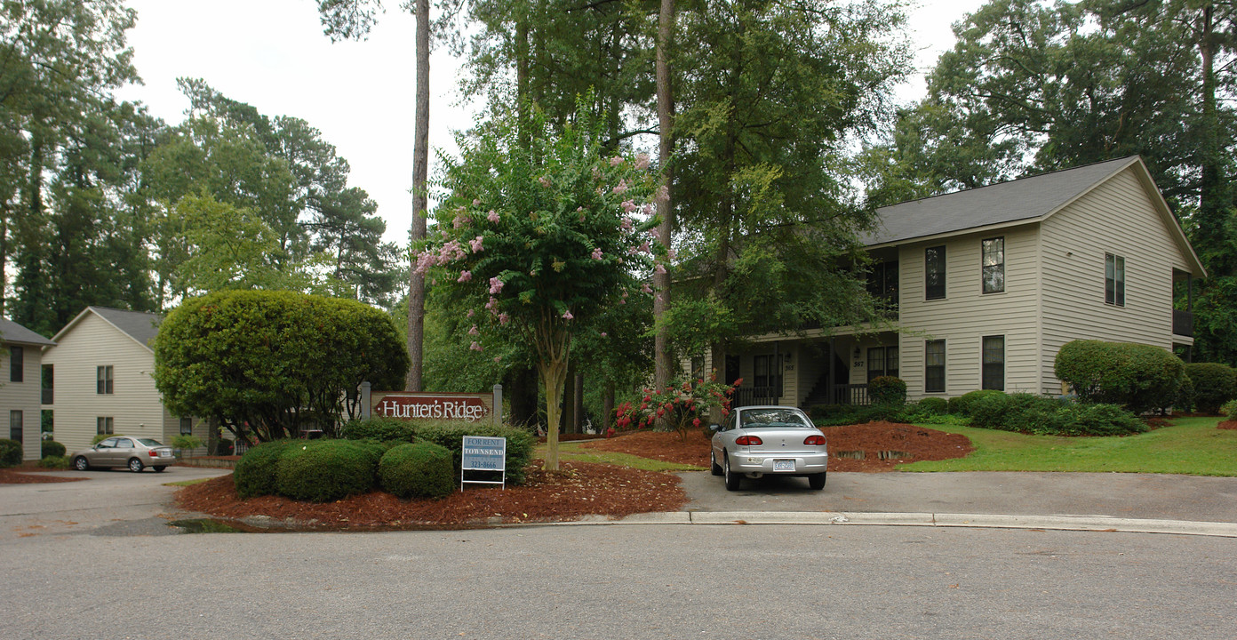 Hunter's Ridge Apartments in Fayetteville, NC - Foto de edificio