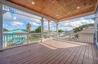 1110 Avenue K in Galveston, TX - Building Photo - Building Photo
