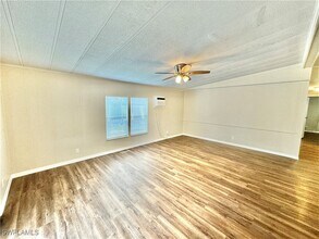 1252 Henderson Creek Dr in Naples, FL - Building Photo - Building Photo