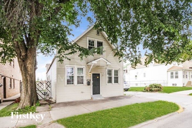 2738 Ridgeland Ave in Berwyn, IL - Building Photo - Building Photo