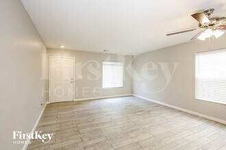 5628 N Siena Rose St in North Las Vegas, NV - Building Photo - Building Photo