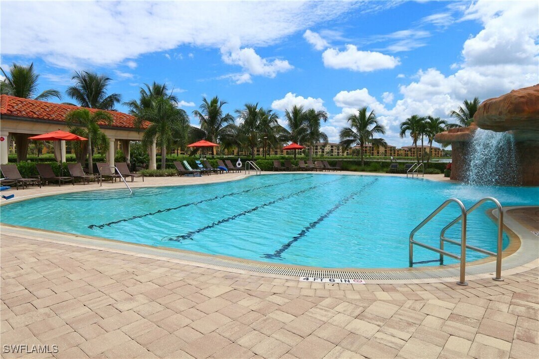 17411 Cherrywood Ct in Bonita Springs, FL - Building Photo