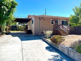 8415 Spring Dr in Forestville, CA - Building Photo