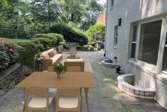624 S George Mason Dr in Arlington, VA - Foto de edificio - Building Photo