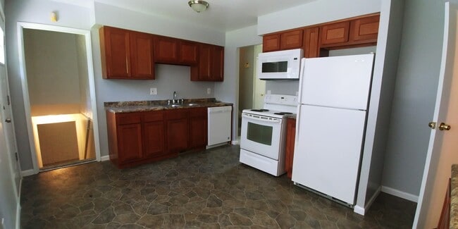 2119 Sevenhills Dr in Cincinnati, OH - Building Photo - Building Photo