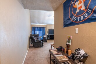 3034 Deer Valley Dr in Spring, TX - Building Photo - Building Photo