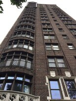 5421 S Cornell Ave in Chicago, IL - Building Photo