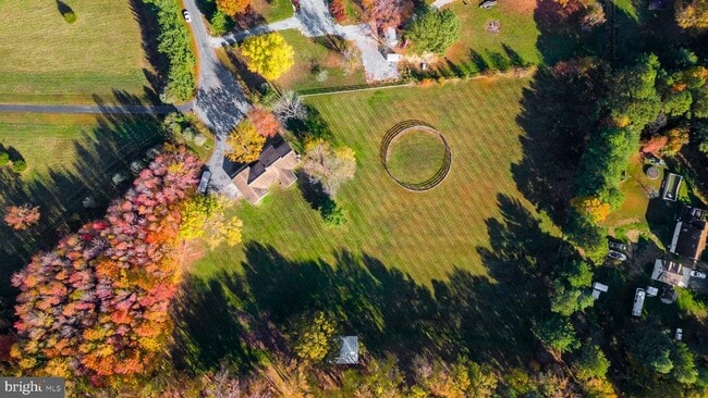 property at 105 King George Ct