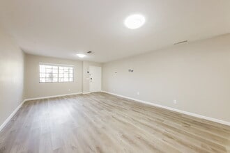 3841 W Villa Linda Dr in Glendale, AZ - Building Photo - Building Photo