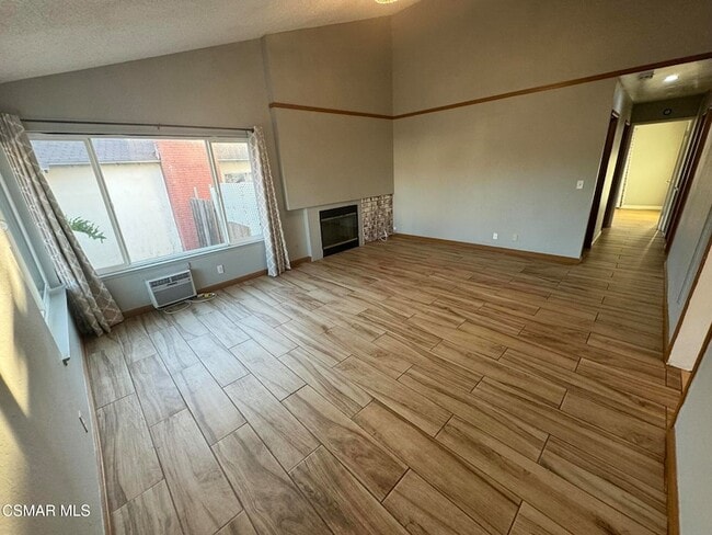 2047 Belmar Ct N in Simi Valley, CA - Building Photo - Building Photo