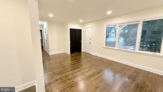 115 Gloucester Ave in Magnolia, NJ - Building Photo - Building Photo