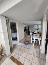 1872 SW 29th Ave in Fort Lauderdale, FL - Foto de edificio - Building Photo