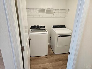 7757 Moonrise Wy in Milton, FL - Building Photo - Building Photo