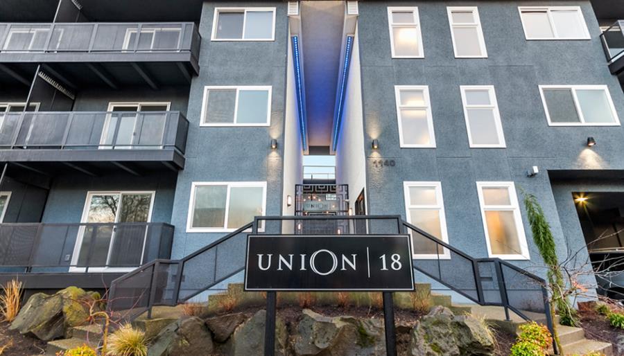 Union 18 in Seattle, WA - Building Photo