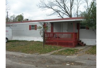 2525 Garfield Dr in St. Joseph, MO - Building Photo - Building Photo