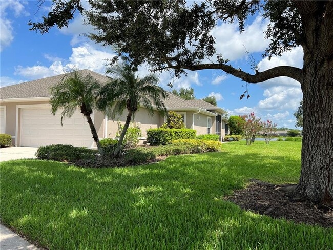 3653 Lakewood Blvd in North Port, FL - Building Photo - Building Photo