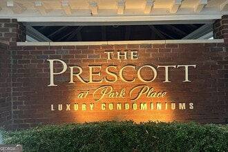 11 Perimeter Center E in Dunwoody, GA - Building Photo - Building Photo