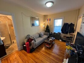 6 White Street Pl, Unit 2 in Cambridge, MA - Building Photo