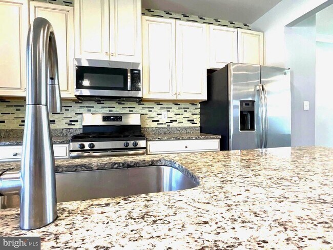 property at 5878 Tomahawk St