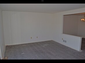 3807 Penns Dr in Reading, PA - Building Photo - Building Photo