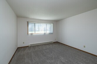 Citi Park Apartments in Fargo, ND - Building Photo - Interior Photo