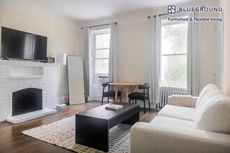 26 Jane St in New York, NY - Building Photo - Building Photo