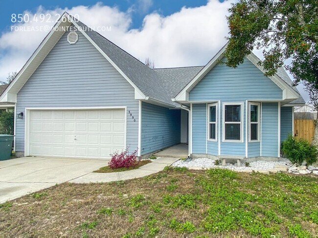 5990 W Bay Point Dr in Pensacola, FL - Building Photo - Building Photo
