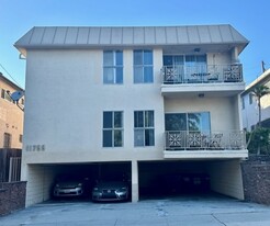 11755 Dorothy St in Los Angeles, CA - Building Photo