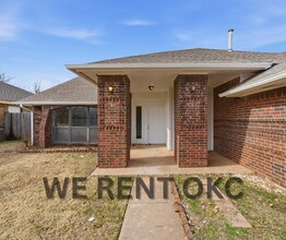 12021 Moon Beam Dr in Oklahoma City, OK - Building Photo - Building Photo