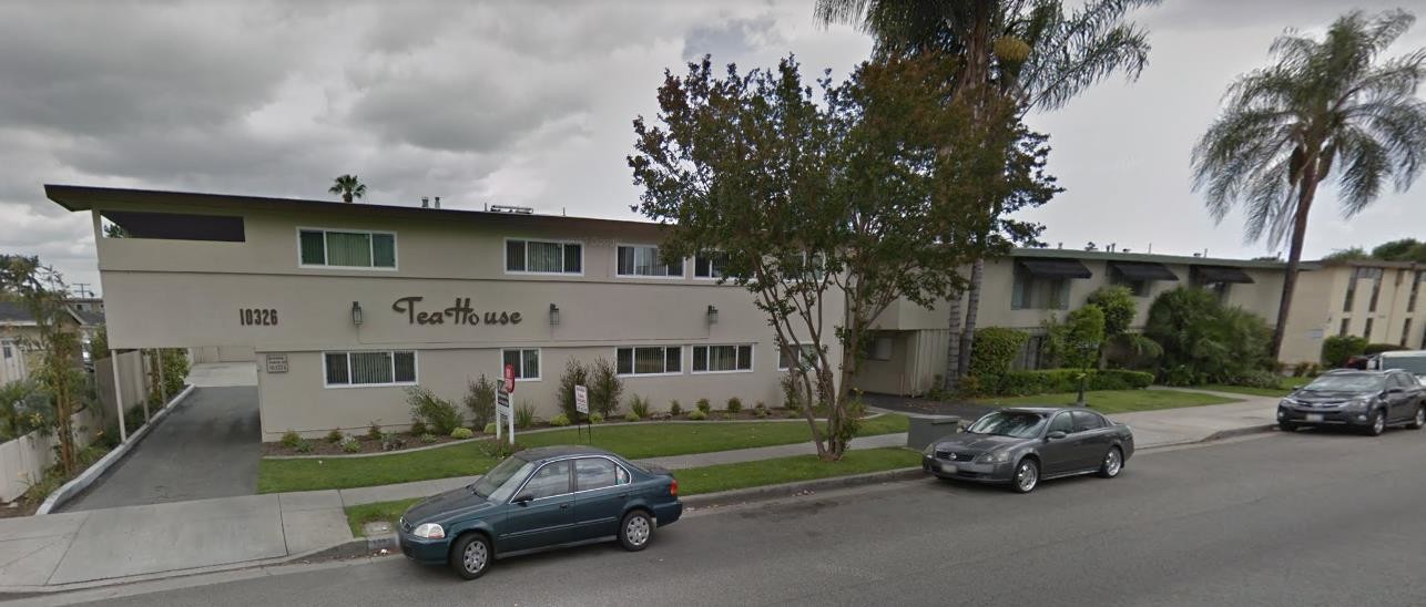 Tea House in Downey, CA - Foto de edificio