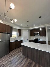 605 N Emerald Ave in Edinburg, TX - Building Photo - Building Photo