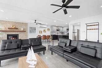 1780 Lake St in Oviedo, FL - Building Photo - Building Photo