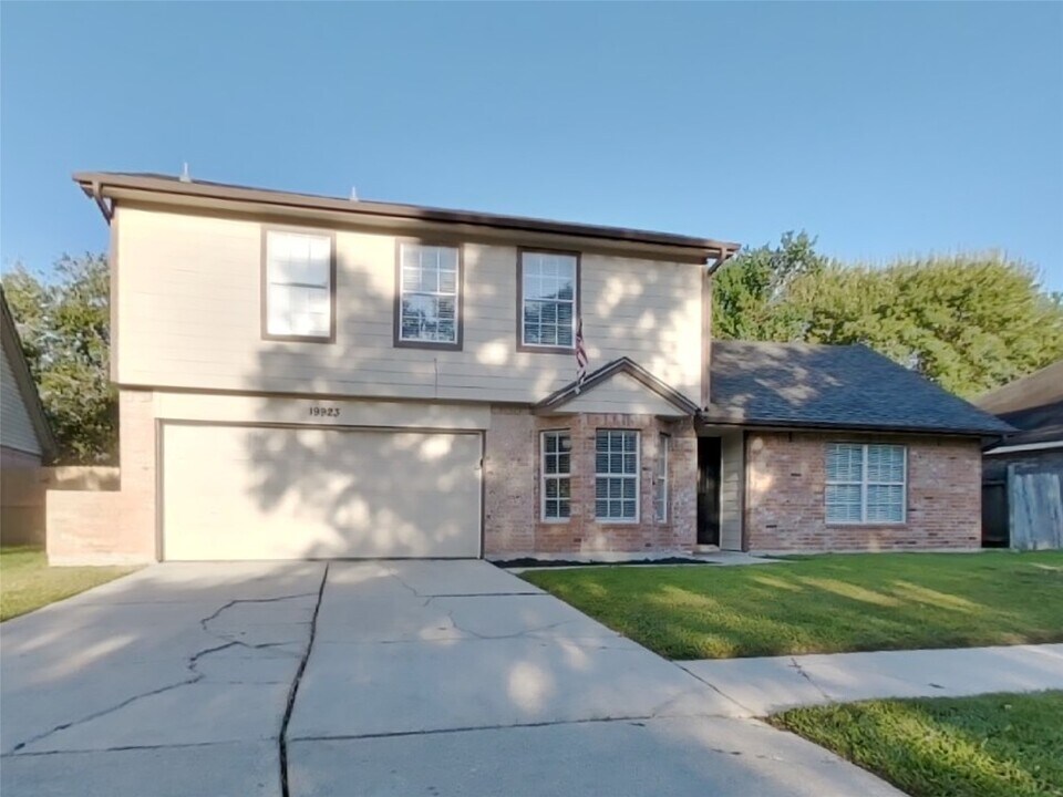 19923 Timber Forest Dr in Humble, TX - Building Photo