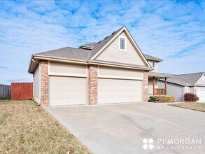 4606 Victoria Ave in Papillion, NE - Building Photo - Building Photo