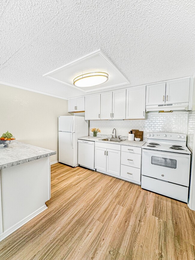 Camberwell Apartments in St Clair, MI - Building Photo - Building Photo