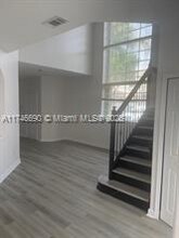 3127 NW 100th Ct in Doral, FL - Foto de edificio - Building Photo